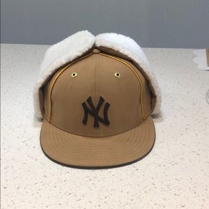 Yankee Winter Fitted